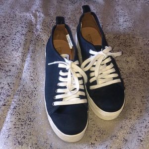 Platform tennis shoes size 6 1/2